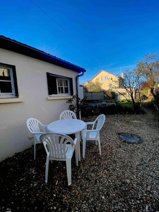 Le Ni' De Jess Villa Migennes Kültér fotó